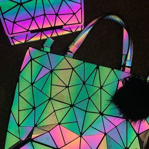 Holographic purse with matching wallet